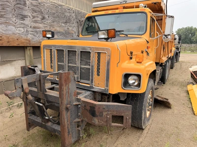 Used 1999 INTERNATIONAL 2674 6X4 Dump trucks Michigan US | Miedema Asset Management Group #1456830