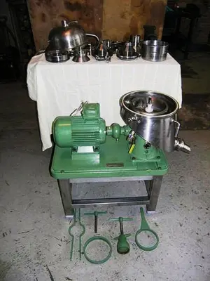 Westfalia SA 1-02-575 XP pilot plant separator, 316SS.