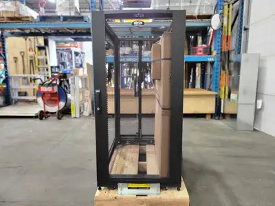 NEW TRIPP-LITE SR25UB