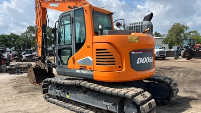 Used 2023 Develon DX140LCR-7 Excavators Florida US | Rubbl #1333421