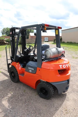 USED TOYOTA 7FGU20