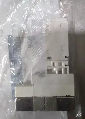 SMC VQC1A01N-51 Solenoid Valve Loc5B5/2