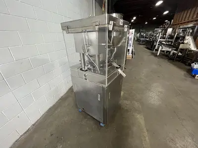USED 2005 VANGUARD PHARMACEUTICAL MACHINERY VRP1124