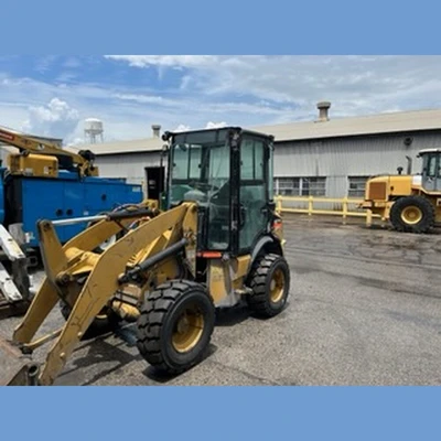 USED 2015 CATERPILLAR 903C