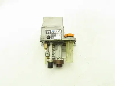 Showa LCB 4 Lubrication Pump Lube Oil 100V 0.1LPM 1.2Mpa