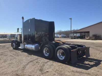 USED 2000 PETERBILT 379