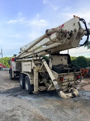 Used 1999 SCHWING BPL2023- 8/KMV32XL Concrete Pumps Colorado US | Concrete Pump Depot #1393892