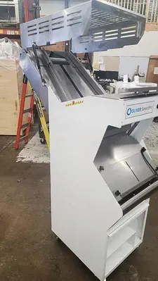 2022 OLIVER 747-N SELECT PRO Bread Slicer | Harvest Equipment and Fabrication Inc (2)