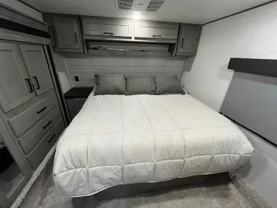 Used 2020 KEYSTONE RAPTOR 415 RP41520 Campers, Caravans, Motorhomes Florida US | Proxy Equipment #1426022