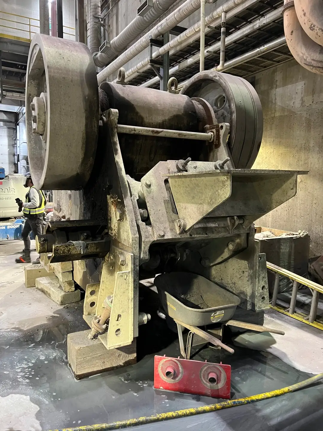 Jaw Crusher C125 core (needs rebuild)