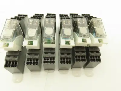 Omron G2R-2-SND P2RF-08-PU Relay 24VDC Coil 5A Base 250V 6A Lot of 6