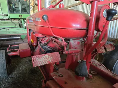 USED 1949 INTERNATIONAL MD