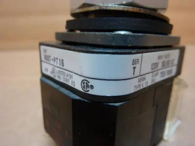 USED ALLEN BRADLEY 800T-PT16 AMBER