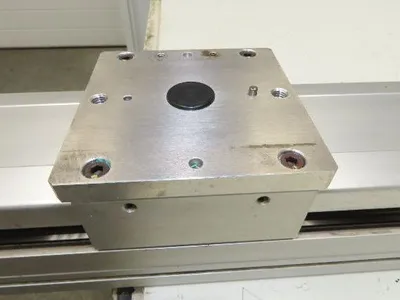 Yamaha B10R-1050 Robot Servo Linear Actuator 1050mm Travel Encoder Belt