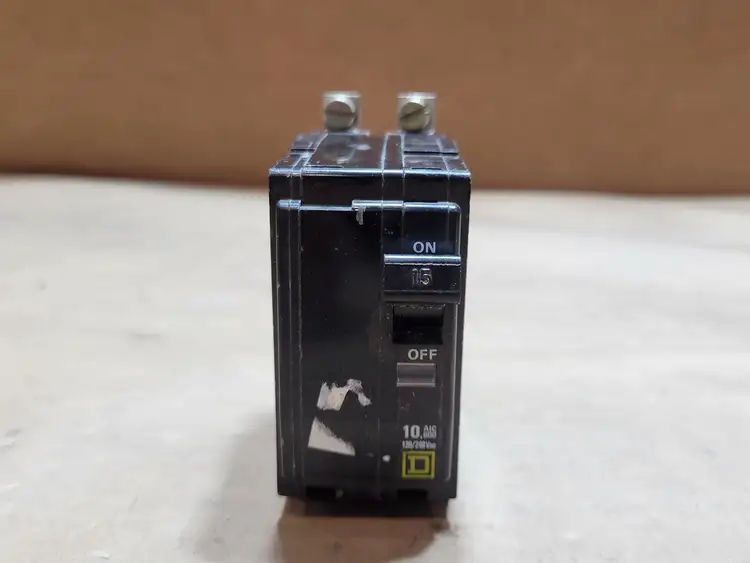 Used SQUARE D QOB215 Switchgears British Columbia CA | Lenmark #1438618