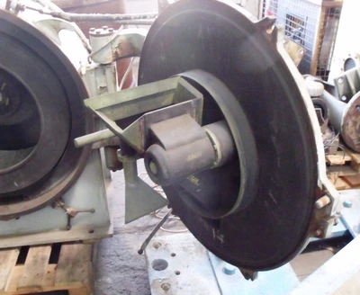 Krauss-Maffei HZ 63 peeler centrifuge, rubber-lined.