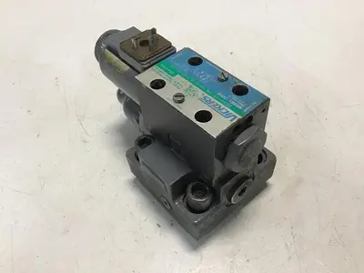 USED VICKERS DG4V3S2ALMUHL760EN490