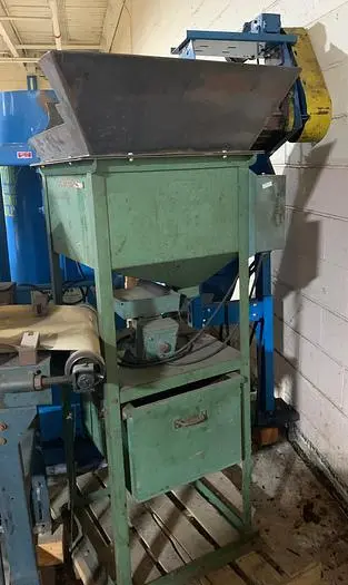 Used *PART* GRAVITY/VIBRATING HOPPER BIN Hoppers North Carolina US | Pruitt Machinery #716270