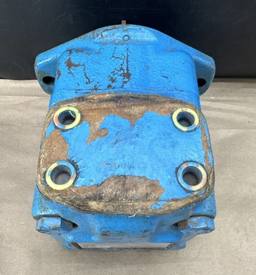NEW Vickers 25V17A-1A22R