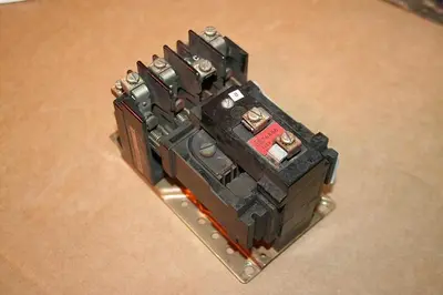 USED ALLEN BRADLEY 700-BR400A1 SER A