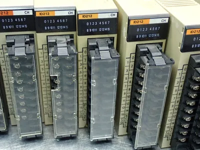 USED OMRON C200HID212