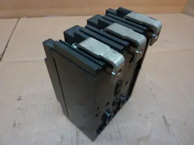 USED SQUARE D 999370