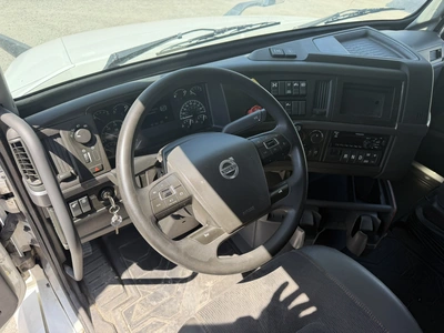 Used 2021 VOLVO VNL760 Conventional trucks Indiana US | Miedema Asset Management Group #1414665