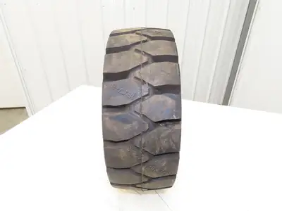 GS-Solid 18X7-8 4.33 Forklift Tire Resilient Solid Traction Black