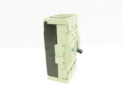 Fuji EW250JAGU-3P225 Earth Leakage Circuit Breaker 3-Pole 225A 100-440VAC