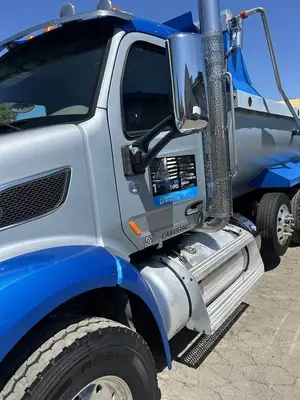 USED 2018 PETERBILT 579