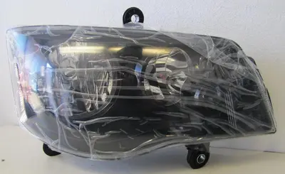 Right Headlight Fits 2008-2016 Chrysler Town & Country 11-20 Dodge Grand Caravan