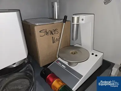 USED Struers Struers Automatic Sample Grinder and Polisher, Type 05946129