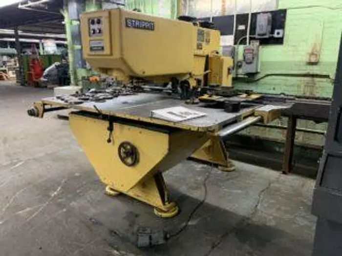 Strippit Fabricator Super 30″ x 30 Ton Semi-Automatic Punch Press with Tooling