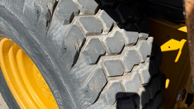 USED 2022 Deere 310SL