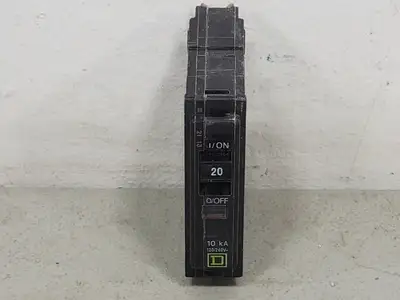 USED SQUARE D QOB120