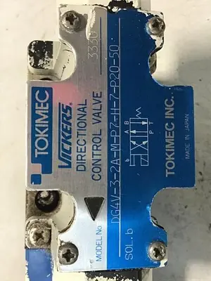 USED VICKERS DG4V32AMP7H7P2050