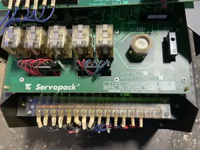 Used YASKAWA ELECTRIC MFG. CO. CPCRQR756S4K Servo Controller Parts Ohio US | HGR 24 #1312181