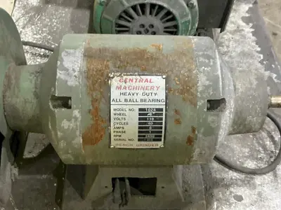 BURR KING MODEL #760 BELT SANDER & CENTRAL MACHINERY MODEL #1024 DOUBLE END GRINDER ON COMMON BASE: YOBRO #24820
