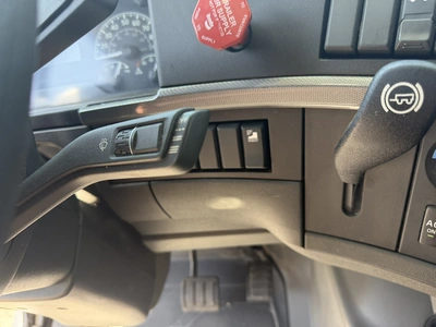 Used 2021 VOLVO VNL760 Conventional trucks Indiana US | Miedema Asset Management Group #1414665
