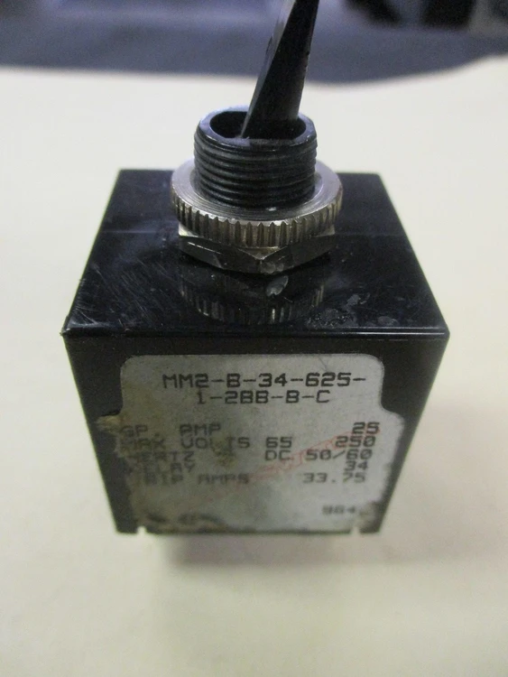 Used Carling Switch MM2-B-34-625-1-2BB-B-C Relays & Switches Arizona US | ASSET CONVERSION SPECIALISTS, INC. #312792