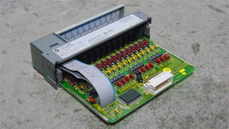 Allen Bradley 1746-IB16/B SLC 500 Input Module Used