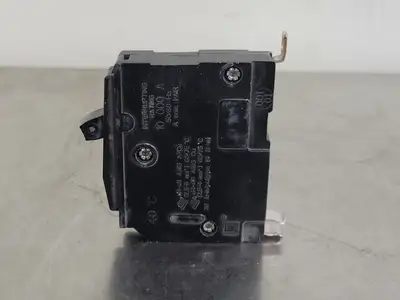 USED SQUARE D QOB120