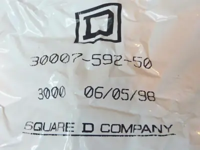 NEW SQUARE D 9423-M9L