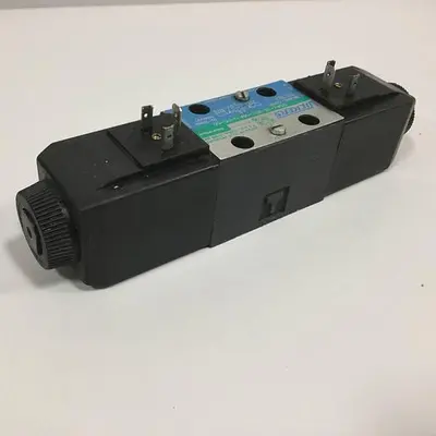 USED VICKERS DG4V3S82CVMUH560
