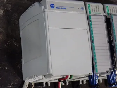 Used ALLEN BRADLEY 1769ECR PLC Chassis Ohio US | HGR 24 #801944