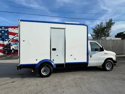 Used 2023 FORD E-350 Reefer Trucks Florida US | Truck and Van Outlet #1509231