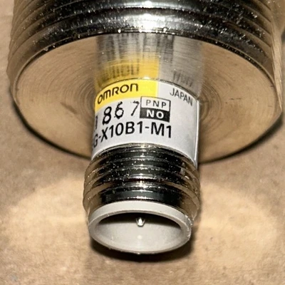 NEW Omron E2EGX10B1M1