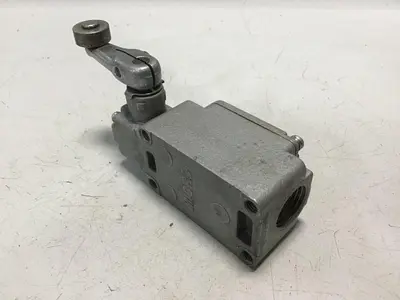 USED YAMATAKE 1LS1-J