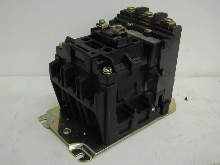 Used ALLEN BRADLEY 500L-AOD93 SER B PLC Contactors | Ideal Machinery #625155