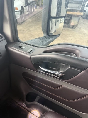 Used 2021 INTERNATIONAL SHOWHAULER CUSTOM 4X4 Campers, Caravans, Motorhomes Michigan US | Miedema Asset Management Group #1580270